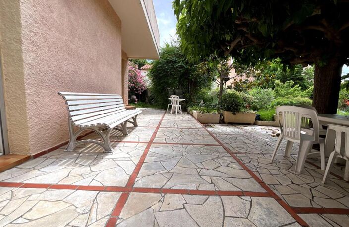 Charmante villa familiale de style Architecte de 184 m² sur un terrain 4 faces piscinable dans un secteur très calme — photo 2