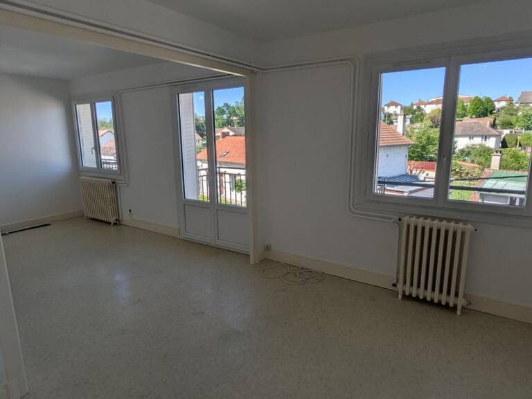 Appartement F5 avec cave et garage, repeint à neuf — photo 1