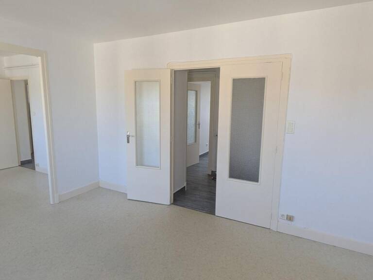Appartement F5 avec cave et garage, repeint à neuf — photo 1