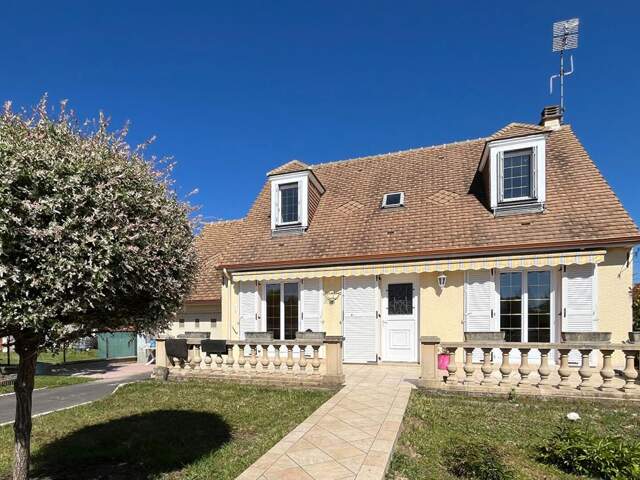 Maison : 6 pièce(s) 100 m2 - Terrain 610m² - Garage — photo du bien