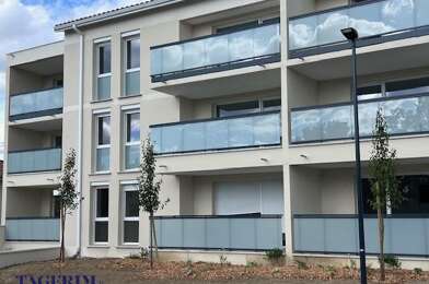 Appartement 3 pièces 857 €