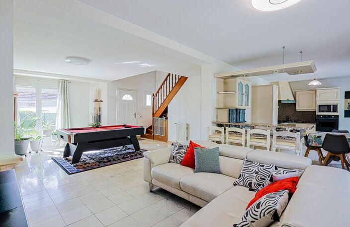 Maison Saulx Les Chartreux  7 pièce(s) 149,47m2 — photo 3