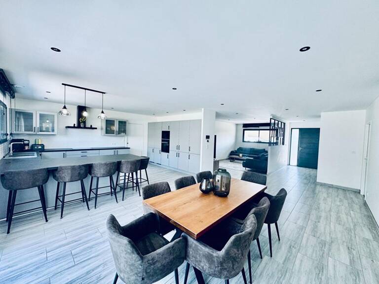 EXCLUSIVITÉ   Maison  contemporaine de plain-pied à Nuaillé — photo 1