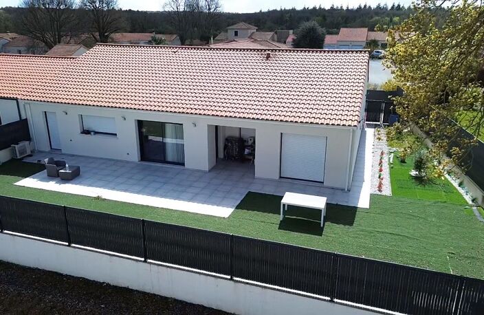 EXCLUSIVITÉ   Maison  contemporaine de plain-pied à Nuaillé — photo 2
