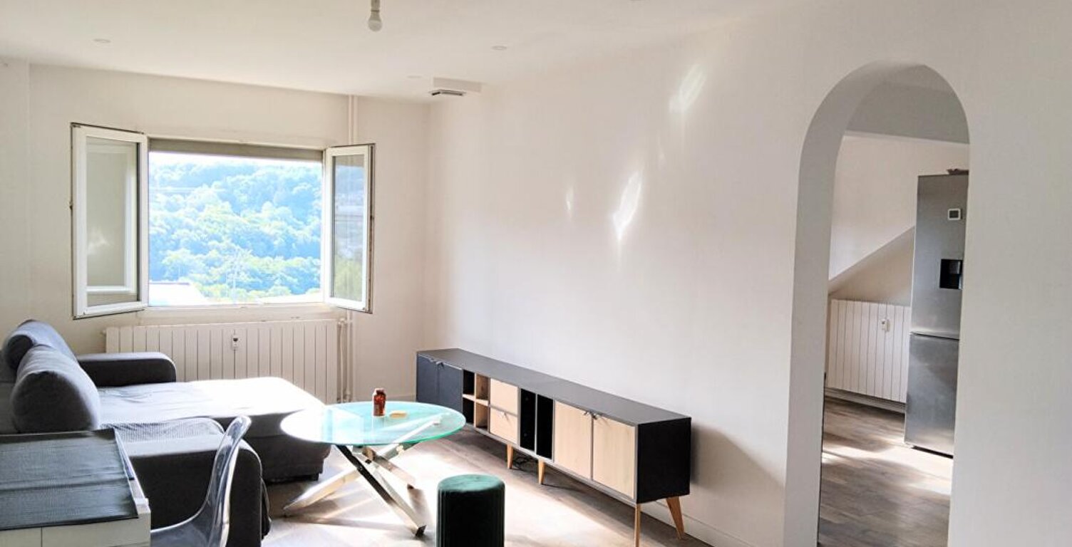 Appartement T3 Valserhône — photo 1