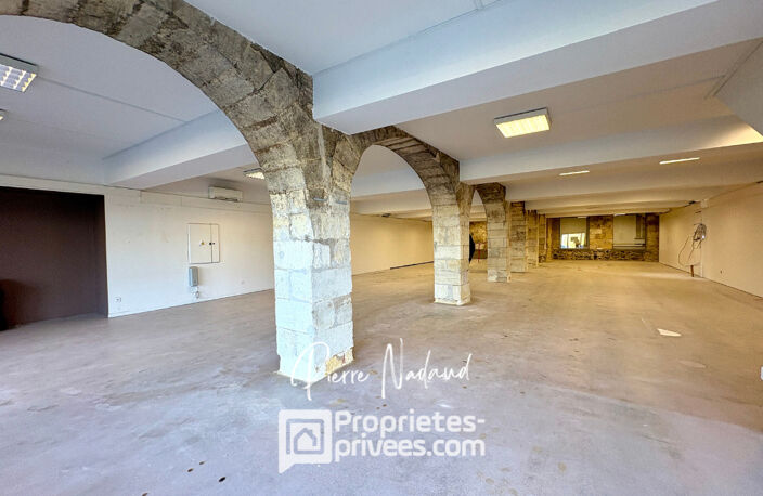 Local commercial avec vue sur les quais de Libourne — photo 2