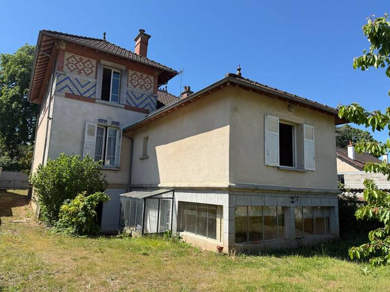 Maison de caractère Yzeure — photo 1