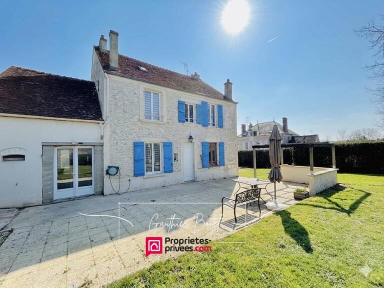 Maison La Ferte Gaucher 8 pièce(s) 133 m2 — photo 1