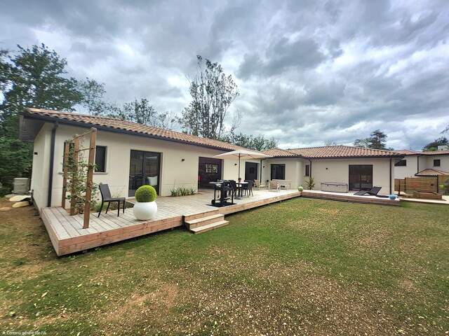 Maison 6 pièces 168 m² à Latresne — photo du bien