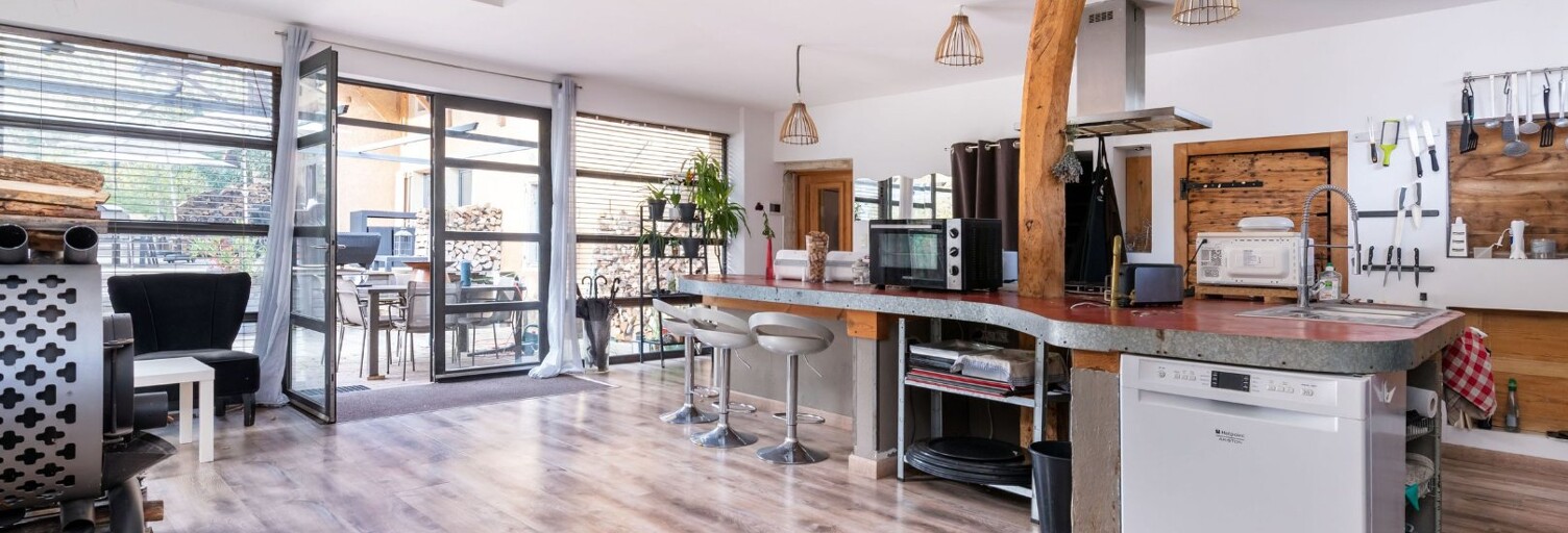 Maison 12 Pièces 350 m² à vendre à La Tour-du-Pin (38110)
