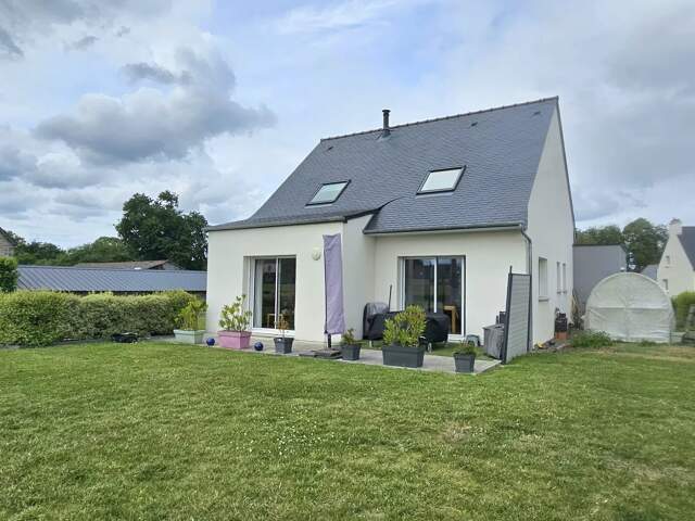 MAISON MODERNE DE 95,5 M² À CAOUËNNEC-LANVÉZÉAC — photo du bien