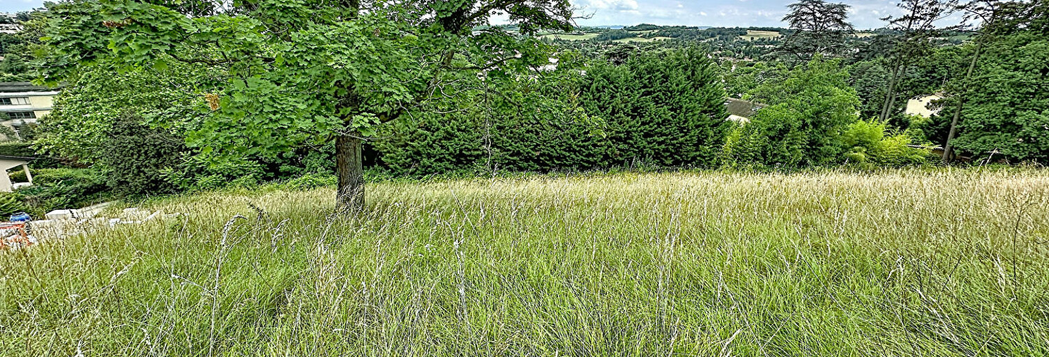 Terrain  1200 m² à vendre à Saint-Genis-Laval (69230)