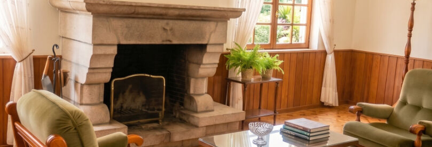 Maison 8 Pièces 224 m² à louer à La Vraie-Croix (56250)
