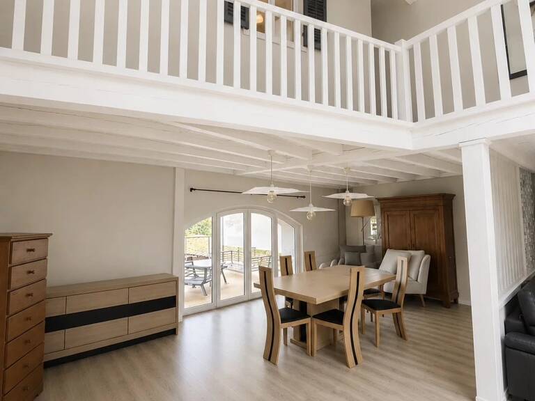 CHARME DE L’ANCIEN ET CONFORT MODERNE – PROPRIÉTÉ FAMILIALE AVEC DÉPENDANCE — photo 1