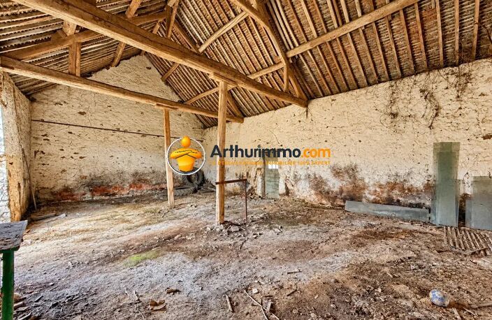 Grange à réhabiliter – 118 m² – Terrain 875 m² – Possibilité de création de 2 logements — photo 2