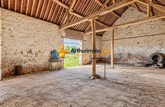 Grange à réhabiliter – 118 m² – Terrain 875 m² – Possibilité de création de 2 logements — photo 3