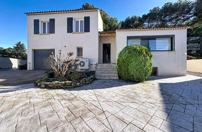 À VENDRE MAISON T5 AVEC PISCINE CHAUFFÉE ET GARAGE À LA COURONNE — photo du bien
