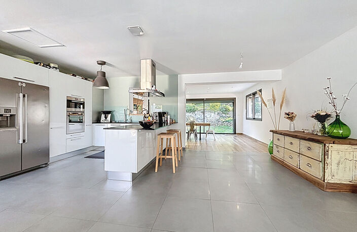 À VENDRE MAISON T5 AVEC PISCINE CHAUFFÉE ET GARAGE À LA COURONNE — photo 3