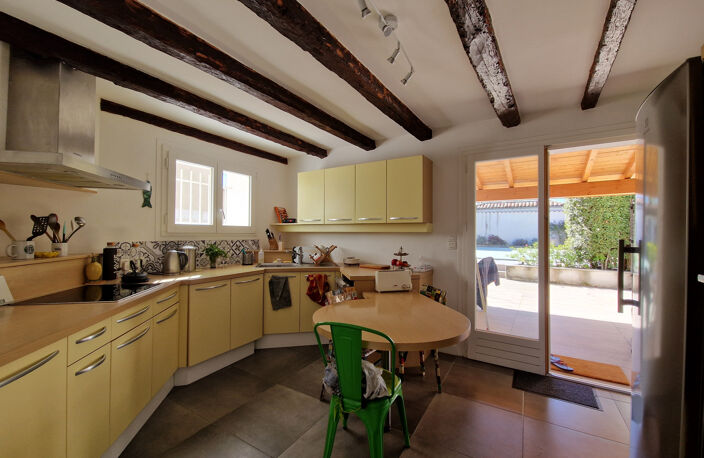 Maison avec piscine — photo 3