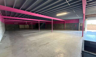 Local industriel  1175 m² à louer à Saint-Denis (97490)