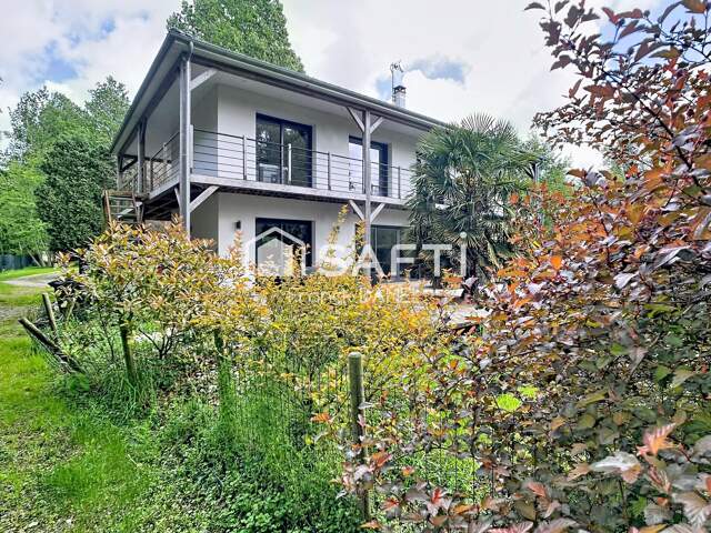 Maison 6 pièces, 5 chambres dans un terrain de 6800m2 — photo du bien