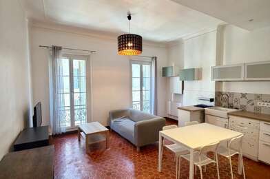 Appartement 3 pièces 854 €