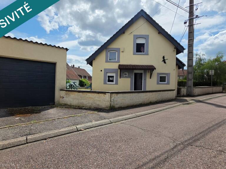 Maison avec potentiel près du lac - habitable de suite ! — photo 1