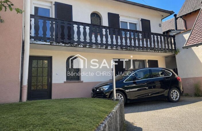 Maison traditionnelle 200 m2, balcon et terrasse, parking extérieur et garages. — photo 2