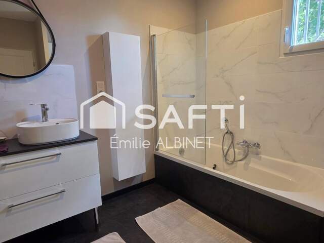 Maison de 184 m² avec piscine — photo du bien