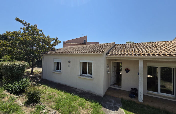 maison 5 pieces 105 m2 sur 699 m2 de terrain — photo 2