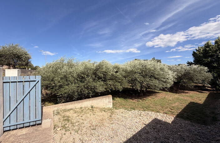 En exclusivité, Terrain constructible de 616 m2 viabilisé, — photo 3