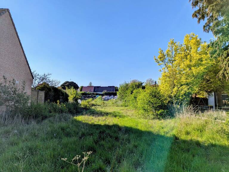 Terrain de 1 250 m2 situé à ANGRES — photo 1