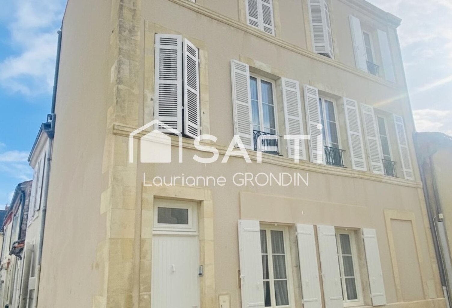 Coup de cœur : Grande maison de ville pleine de charme ! — photo 1