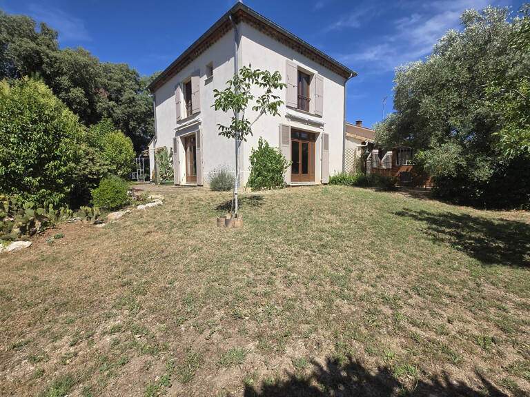 A vendre villa 4 chambres terrain 1706 m2 — photo 1