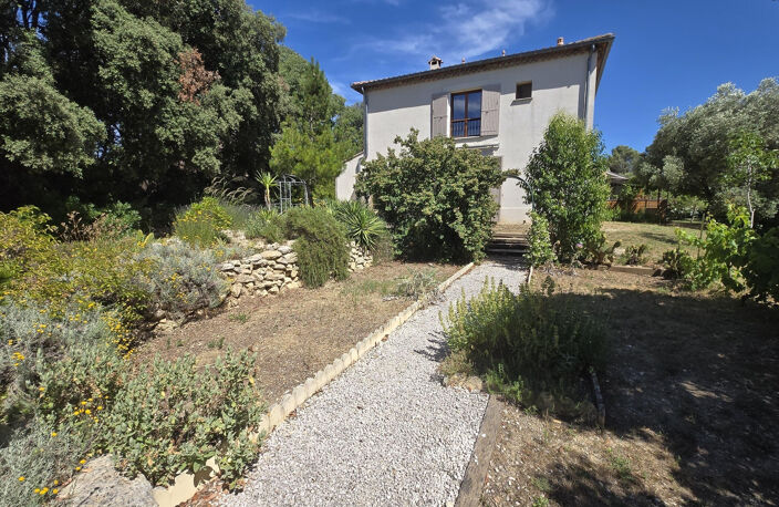 A vendre villa 4 chambres terrain 1706 m2 — photo 2