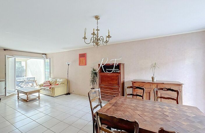 maison avec 5 chambres et véranda — photo 3