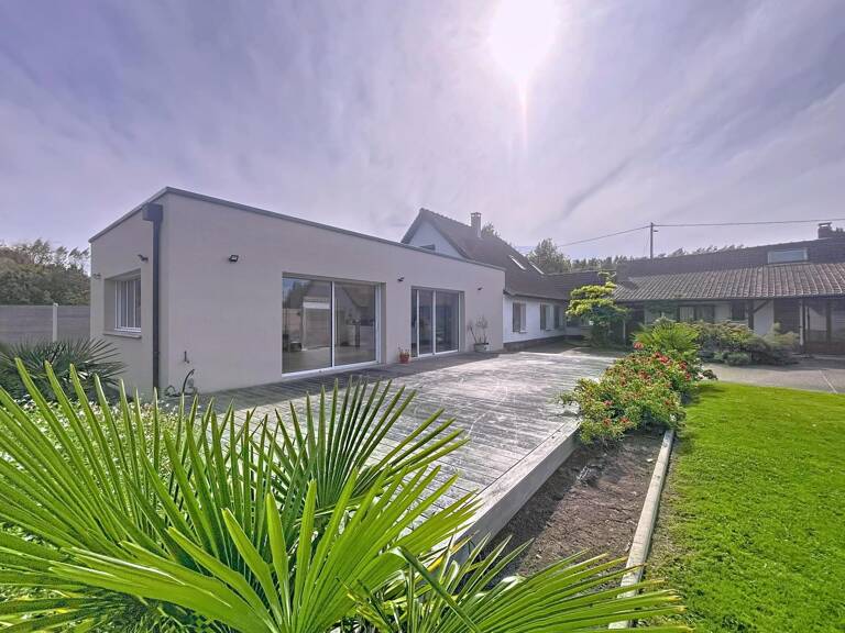 Maison de 156m2 entièrement rénovée sur 2900m2 de terrain — photo 1