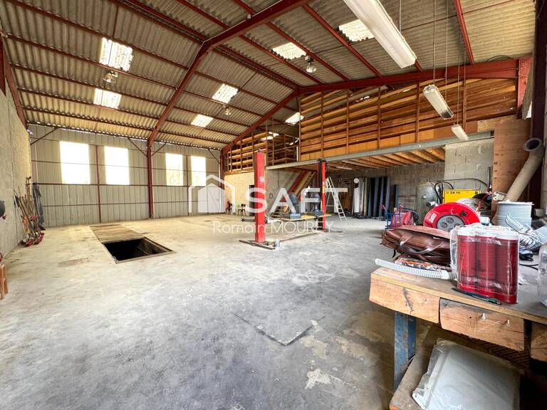 Bâtiment 230 m² — photo 1
