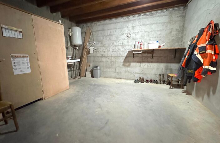 Bâtiment 230 m² — photo 2