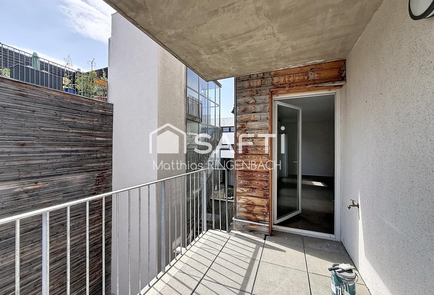 AVIGNON  AU PIED DES REMPARTS  65m²  2 CHAMBRES — photo 1