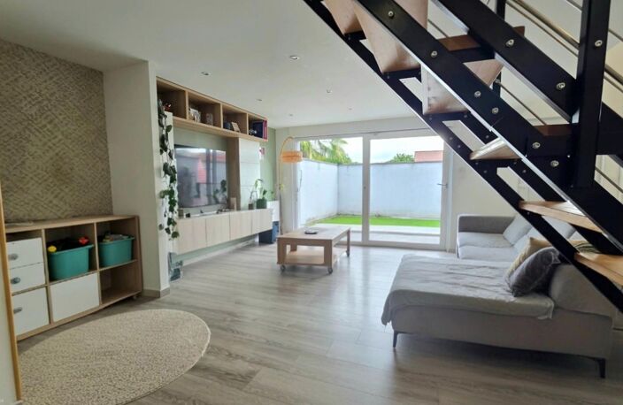 106m² - 3 chambres - exterieur - parkings — photo 2
