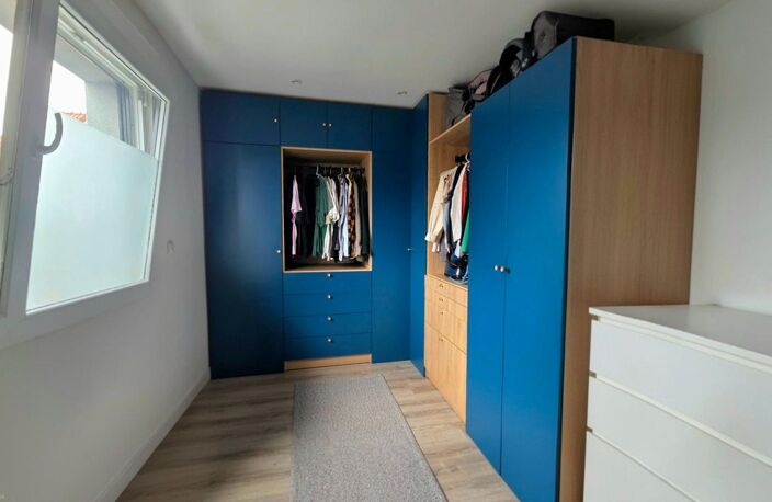 106m² - 3 chambres - exterieur - parkings — photo 5