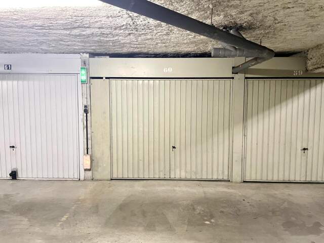 Garage / Box de 13m² sur l'avenue Jean Moulin - Hyères — photo du bien