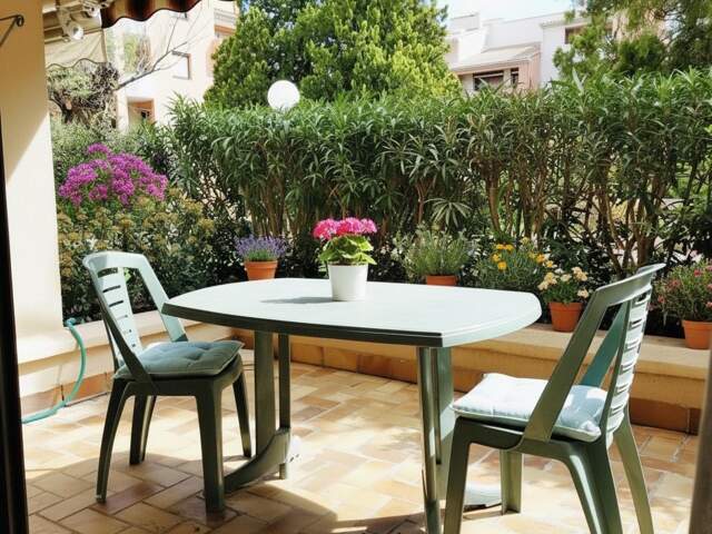Appartement T3 avec terrasse et parking - Raspail — photo du bien