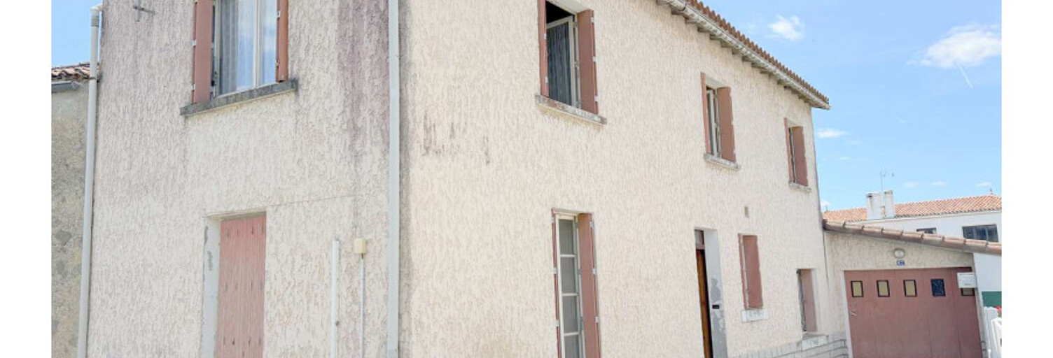 Maison 5 Pièces 94 m² à vendre à La Châtaigneraie (85120)