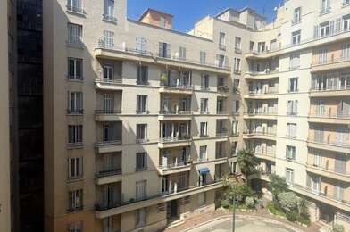 Appartement 3 pièces 858 €