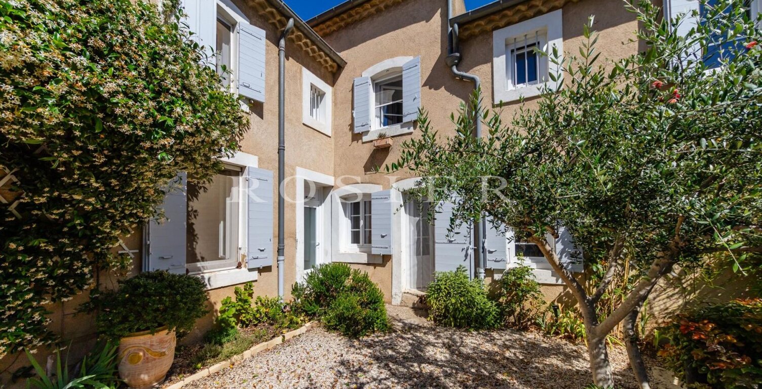 Vente Maison de village rénovée avec cour et garage à Jonquerett — photo 1