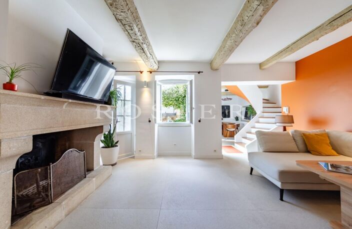 Vente Maison de village rénovée avec cour et garage à Jonquerett — photo 3