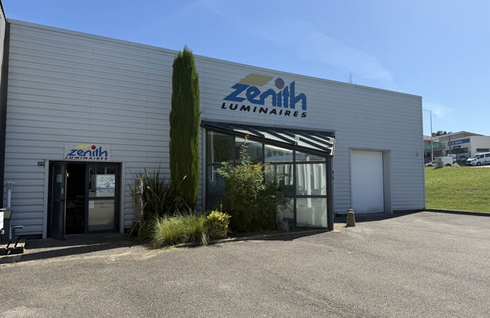 Local commercial de 184.52m2 sur la commune de Davézieux — photo 2