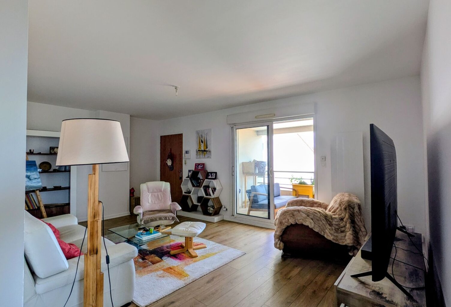 3 Pièces  Parking privé double — photo 1